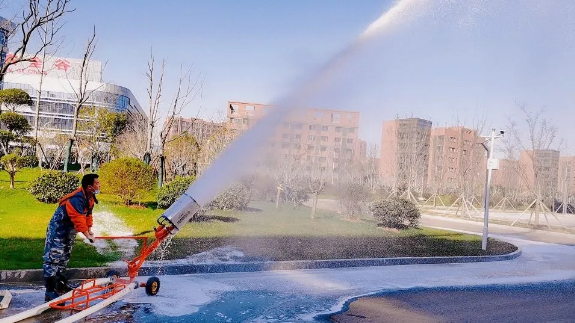【又見(jiàn)飛雪，飄于智能裝備】手持式、推車式中倍泡沫發(fā)生器（兩款）